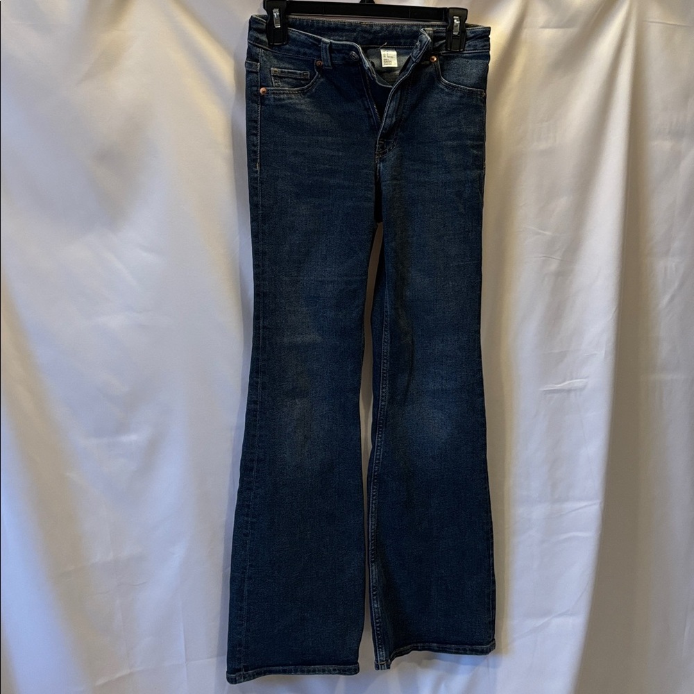 H&M Divided Women Blue Jeans - size 2